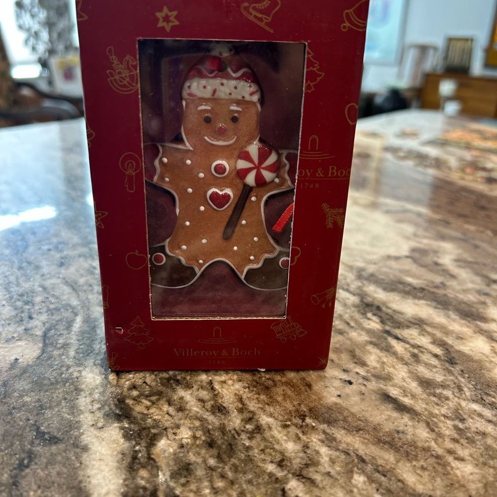 Villeroy & Boch winter bakery Gingerbread Ornament BNWOT